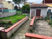 Casa indipendente in vendita a Campi Bisenzio FI