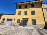 Casa indipendente in vendita a Capannori LU