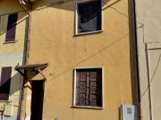 Casa indipendente in vendita a Castelvetro Piacentino PC