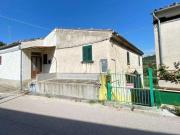 Casa indipendente in vendita a Castiglione A Casauria