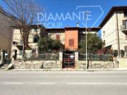 Casa indipendente in vendita a Castiglione del Lago via roma