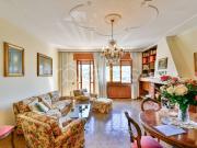 Casa indipendente in vendita a Cernobbio via per la Svizzera