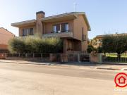 Casa indipendente in vendita a Cesena via Cervese, 2305,...