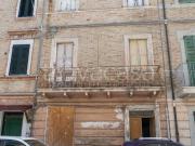 Casa indipendente in vendita a Civitanova Marche via...