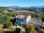Casa indipendente in vendita a Collevecchio via...