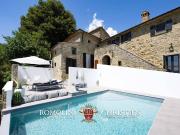Casa indipendente in vendita a Cortona AR