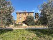 Casa indipendente in vendita a Cortona AR