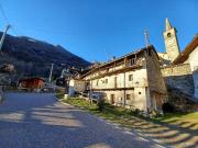 Casa indipendente in vendita a Donnas AO