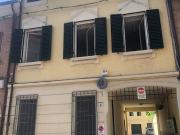 casa indipendente in vendita a Ferrara, Centro storico