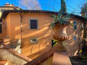 Casa indipendente in vendita a Firenze FI