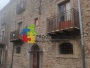 Casa indipendente in vendita a Floresta via Vittorio...