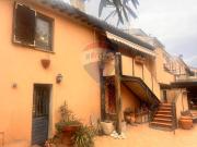 Casa indipendente in vendita a Foligno