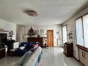 Casa indipendente in vendita a Forlì via Lughese, 198,...