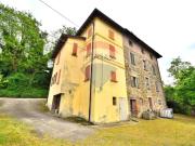 Casa indipendente in vendita a Fornovo di Taro strada...