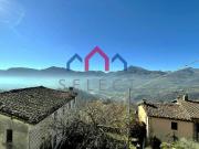 Casa indipendente in vendita a Fosciandora LU