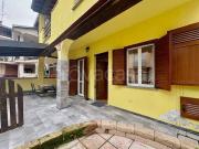 Casa indipendente in vendita a Galliate via Canonico...