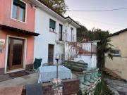 Casa indipendente in vendita a Garda via Boschi, 16