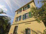 Casa indipendente in vendita a Genova