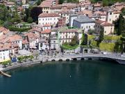 Casa indipendente in vendita a Gravedona ed Uniti via al...