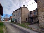 Casa indipendente in vendita a Gropparello PC