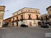 Casa indipendente in vendita a Grottaglie piazza IV Novembre