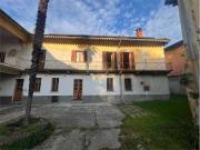 Casa indipendente in vendita a Leggiuno VA