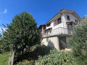 Casa indipendente in vendita a Lesegno