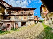 Casa indipendente in vendita a Lessona via Antonio...