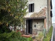Casa indipendente in vendita a Lucca LU