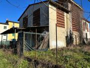 Casa indipendente in vendita a Lucca LU