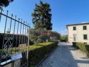 Casa indipendente in vendita a Lucca LU
