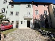 Casa indipendente in vendita a Lucca LU