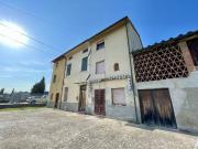 Casa indipendente in vendita a Lucca LU