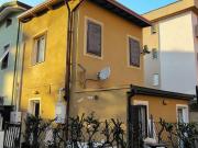 Casa indipendente in vendita a Lucca LU