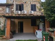 Casa indipendente in vendita a Lucca LU