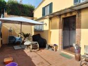 Casa indipendente in vendita a Lucca LU