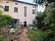 Casa indipendente in vendita a Lucca LU