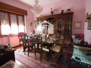 Casa indipendente in vendita a Lucca LU