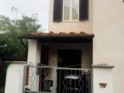 Casa indipendente in vendita a Lucca LU