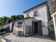 Casa indipendente in vendita a Luni