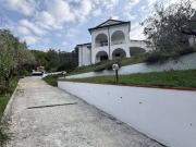 Casa indipendente in vendita a Luni SP