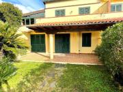 Casa indipendente in vendita a Luni SP