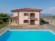 Casa indipendente in vendita a Lustra