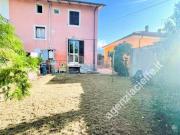 Casa indipendente in vendita a Massa