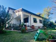 Casa indipendente in vendita a Massa