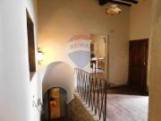 Casa indipendente in vendita a Massa E Cozzile