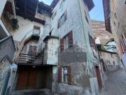 Casa indipendente in vendita a Mezzolombardo piazza...