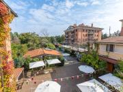 Casa indipendente in vendita a Milano via Lucera, 35,...