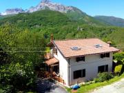 Casa indipendente in vendita a Minucciano LU