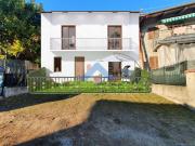 Casa indipendente in vendita a Mombello di Torino TO